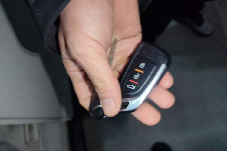 Used GAC Trumpchi GS5 Super 2016 2.0L Automatic Two-Wheel Drive Anniversary Edition Vehicle Key