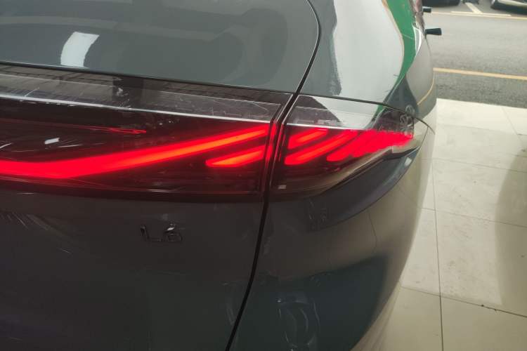 Used Geely Galaxy L6 2023 125km Starship Right Rear Taillight