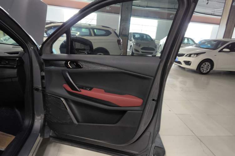 Used Lynk & Co 06 2020 1.5T JinPro model