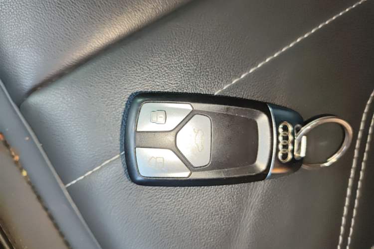 Used Audi Q5L 2022 40T Luxury Dynamic Model