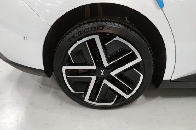 Used XPeng MONA M03 2025 600 with Ultra-Long Range Max Right Rear Wheel Hub