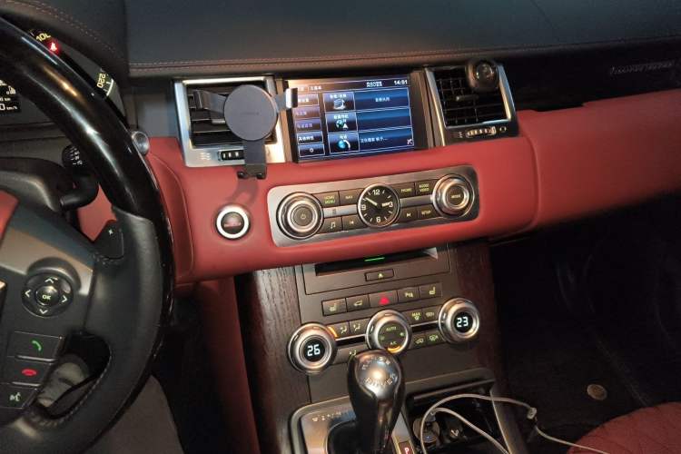 Used Land Rover Range Sport 2012 3.0 TDV6 HSE Diesel Edition Audio And AC Panel