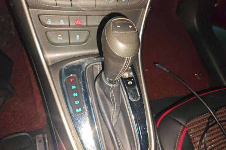 Used Chevrolet Malibu 2013 1.6T Automatic Comfort Edition Gear Lever