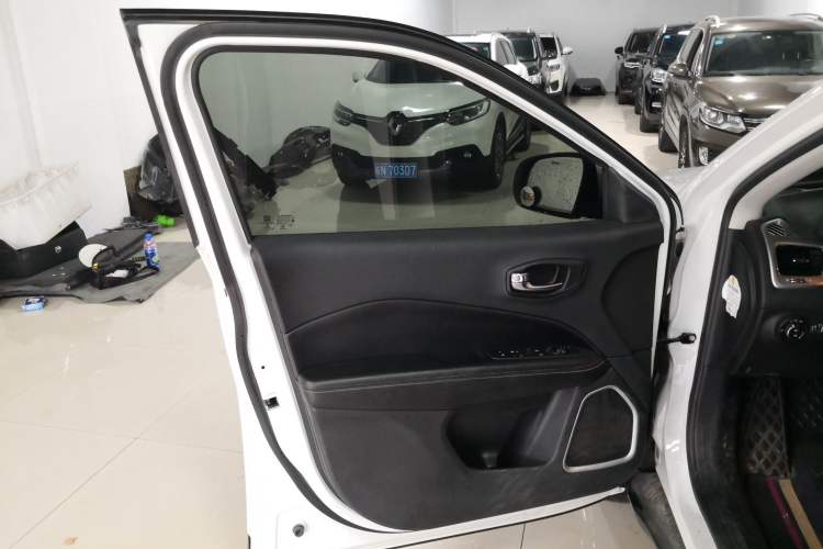 Used Jeep Compass 2017 200T Automatic Family Edition