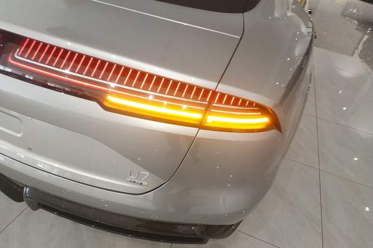 Used Yangwang U7 2025 PHEV Five-Seat Luxury Edition