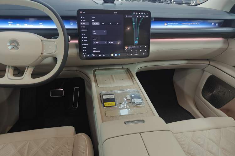 Used Nio ES8 2026 Model 6-seat Executive Luxury Edition Audio And AC Panel