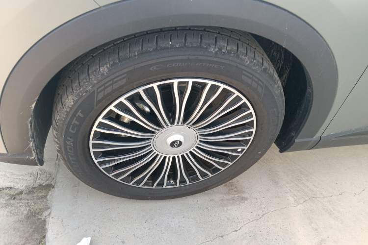 Used Chery Tiggo 8 L 2024 2.0T Two-Wheel Drive Prestige Version 5 Seats
