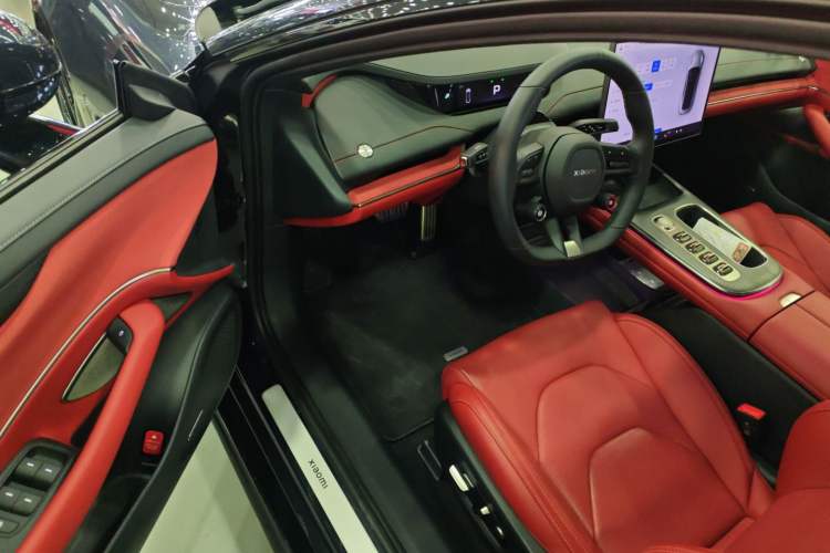 Used Xiaomi Auto SU7 2024 Four-Wheel Drive Ultra-Long Range Advanced Intelligent Driving Max Edition