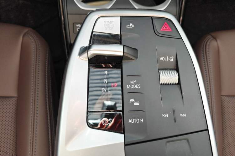 Used BMW X1 2023 sDrive25Li X Design Package Gear Lever