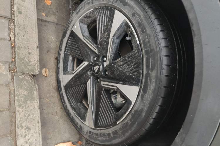 Used Deepal S07 2023 200Max Range-Extended Version

