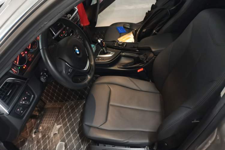 Used BMW 3 Series 2017 320Li Fashion Model
