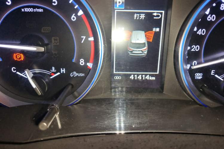 Used Toyota Highlander 2018 2.0T Four-Wheel Drive Luxury Version 7 Seats China VI Standard