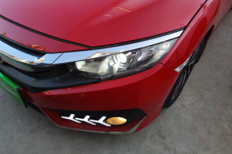 Used Honda Civic 2016 220TURBO CVT Luxury Edition
