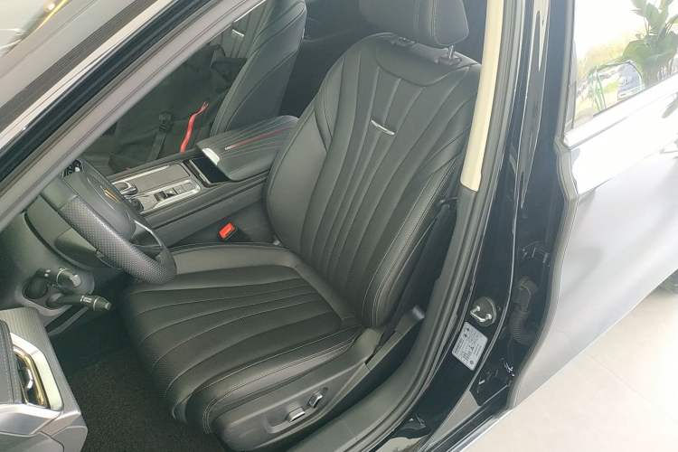 Used Hongqi H5 2024 1.5T DCT Smart Connect Flagship Edition Left Front Seat