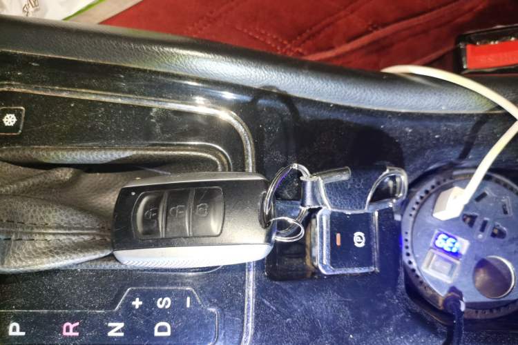 Used Dongfeng Fengon 580 2017 1.5T CVT Luxury Model
