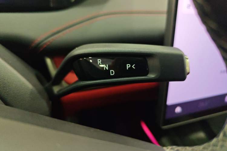 Used Xiaomi Auto SU7 2024 Four-Wheel Drive Ultra-Long Range Advanced Intelligent Driving Max Edition