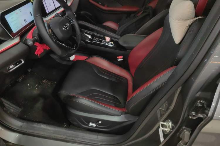 Used Geely Auto Coolray 2022 Bin Yue COOL 1.5TD DCT Ignite Edition
