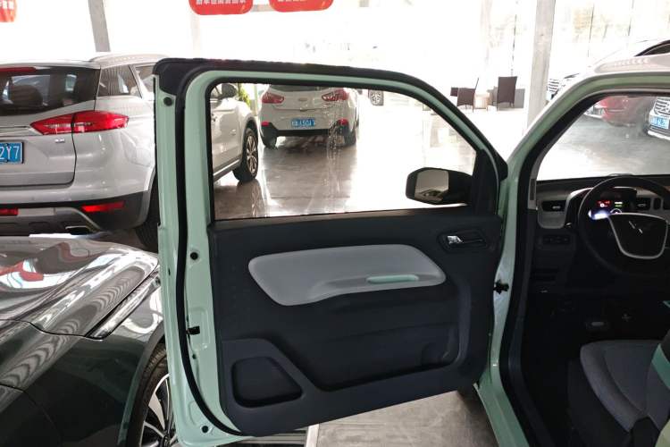 Used Wuling Hongguang MINIEV 2021 Macaron Premium Model – Lithium Iron Phosphate