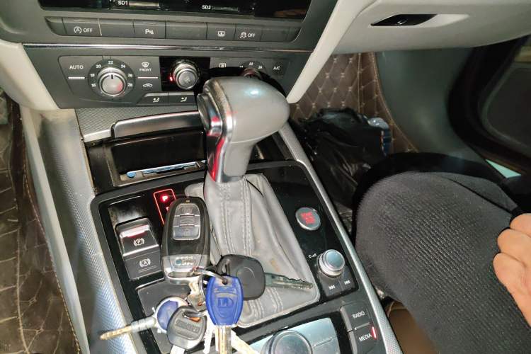 Used Audi A6L 2014 30 FSI Technology Model
