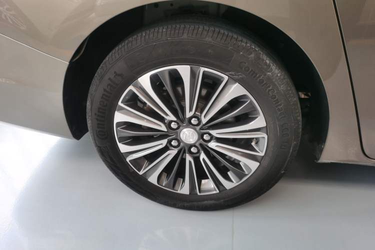 Used Buick GL8 2021 ES Landtrek 653T Luxury Model
