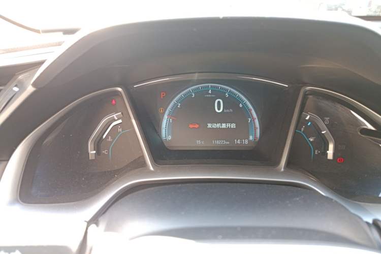 Used Honda Civic 2016 220TURBO CVT Luxury Edition
