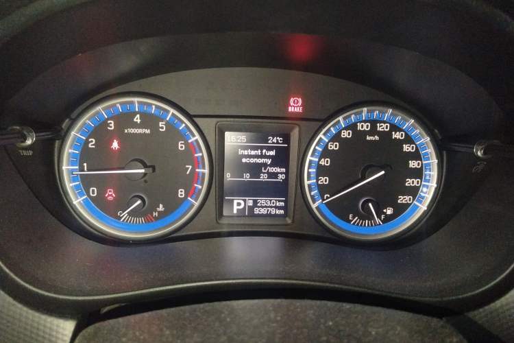 Used Suzuki S-Cross 2014 1.6L CVT Two-Wheel Drive Entry Model
