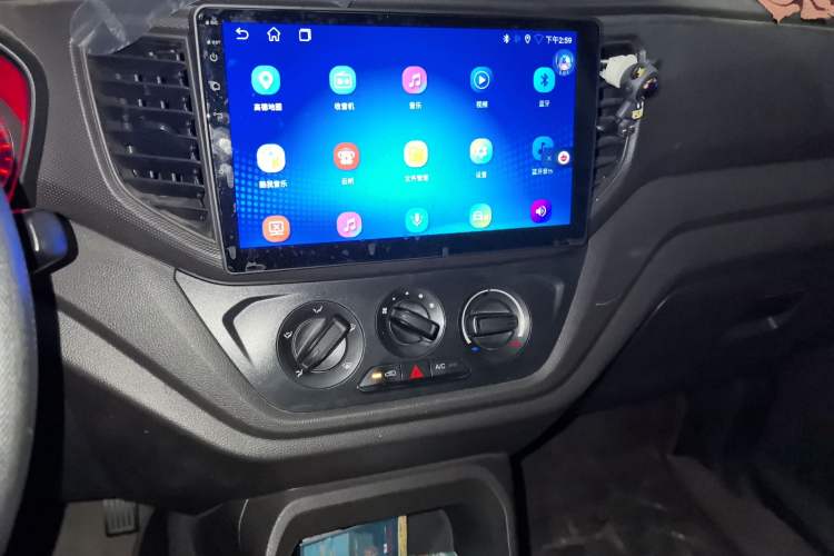 Used Wuling Hongguang V 2022 1.5L Enjoy Edition Electric-Powered LAR Audio And AC Panel