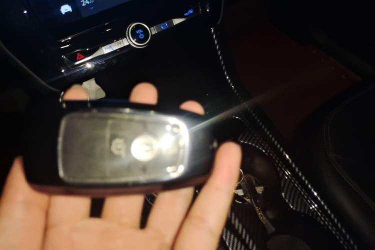 Used Ford Explorer 2020 EcoBoost 285 Rear-Drive Trend Edition 7-Seater Vehicle Key