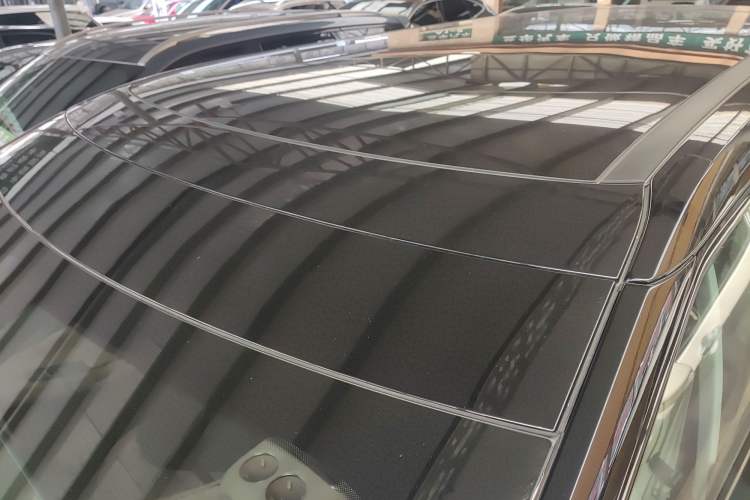 Used XPeng X9 2025 740 Ultra-Long Range Max Roof