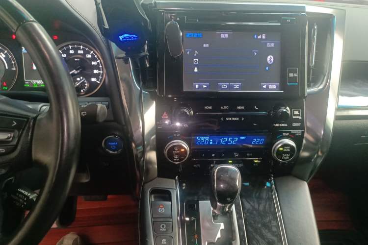 Used Toyota Vellfire 2019 Dual-Engine 2.5L HV Luxury Edition Audio And AC Panel