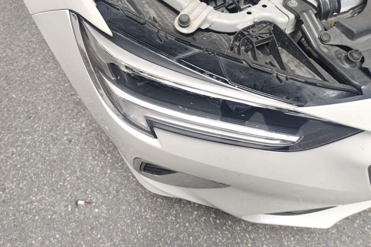 Used Buick Regal 2023 GS Prestige Model Right Front Headlight