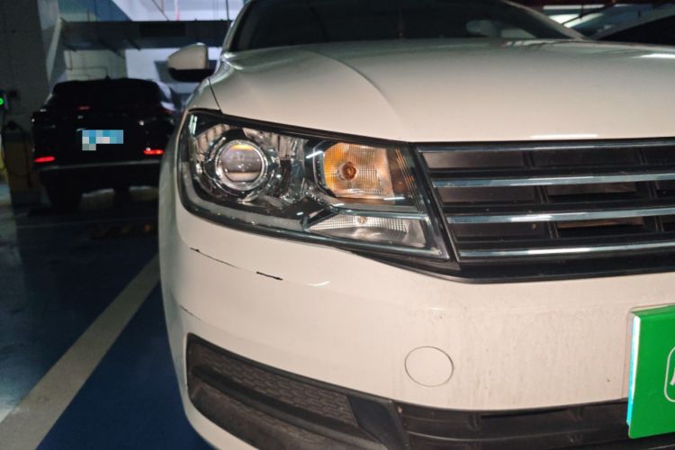 Used Volkswagen Santana 2018 1.5L Automatic Fashion Edition Right Front Headlight