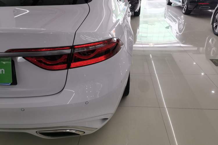 Used Jaguar XFL 2022 XFL 2.0T P200 Two-Wheel-Drive Elite Luxury Edition