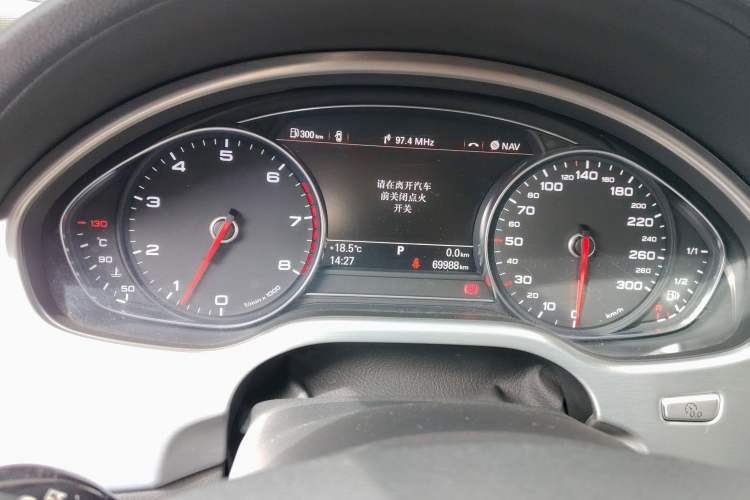 Used Audi A8 2014 A8L 45 TFSI quattro Comfort model
