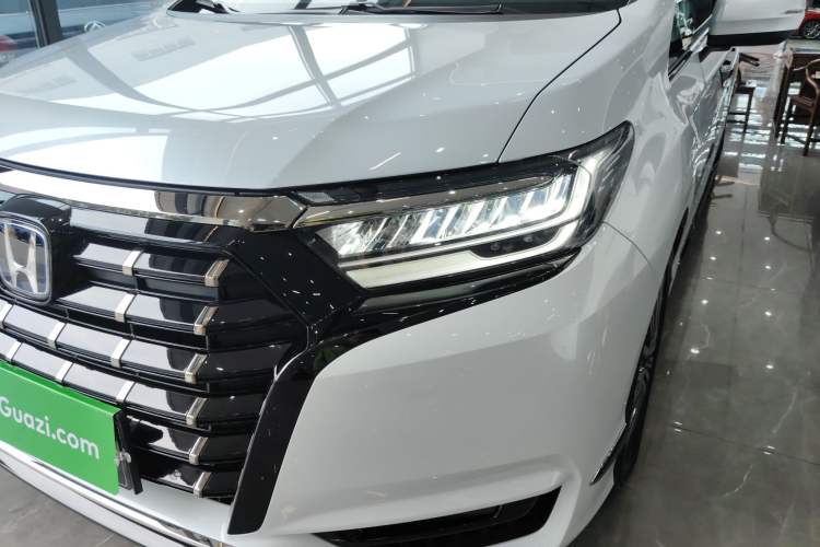 Used Honda Elysion 2024 2.0L eHEV Luxury Edition
