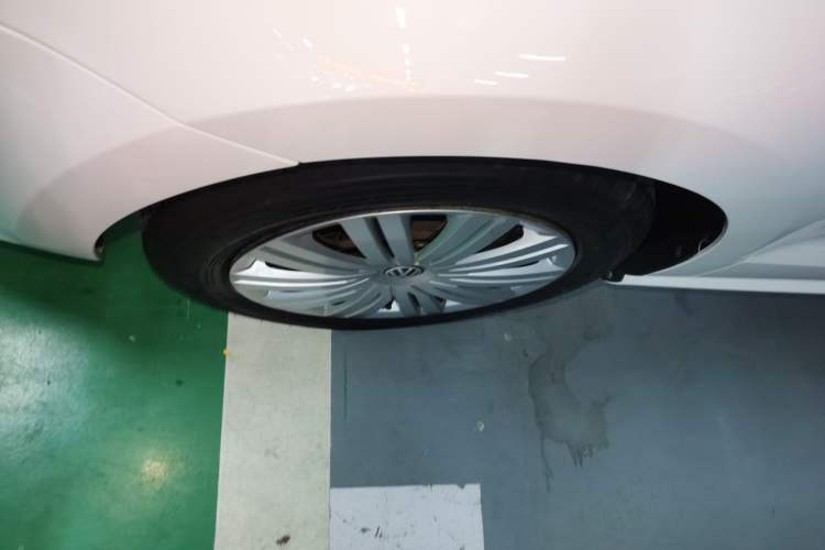 Used Volkswagen Polo 2016 1.6L Automatic Comfort Model