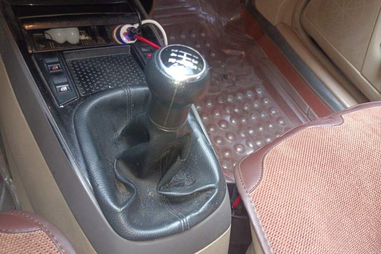 Used Volkswagen Santana Vista 2008 1.8L Manual Sishang Model