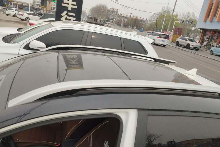 Used Kia kx1 Stonic 2021 1.4L CVT Sunroof Model
