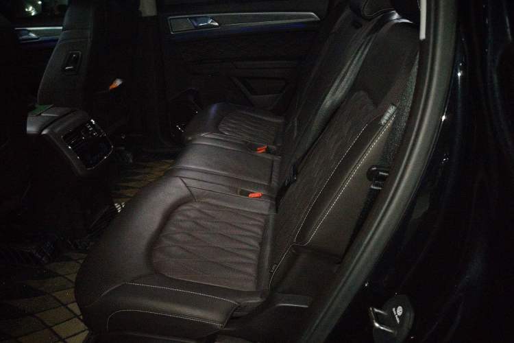 Used Volkswagen Teramont 2020 Revised Version 380TSI Four-Wheel Drive Flagship Edition Left Rear Seat