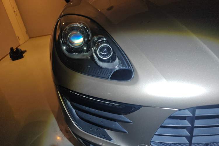 Used Porsche Macan 2016 Macan 2.0T Right Front Headlight