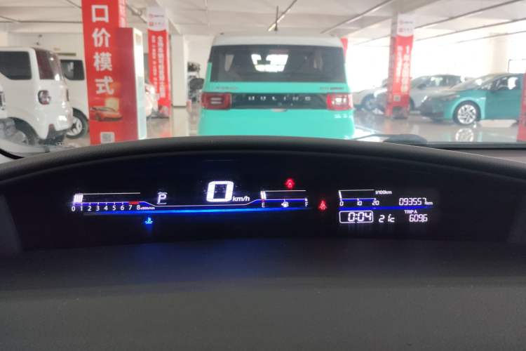 Used Honda Jade 2017 1.8L automatic Comfort version 5 seats Instrument Cluster