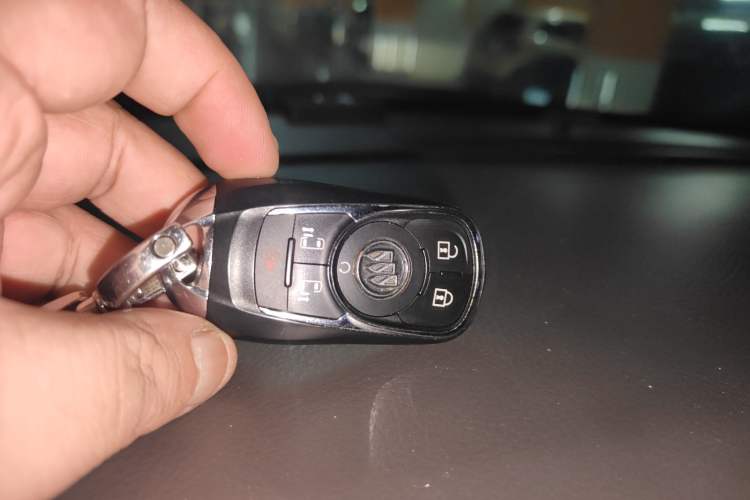 Used Buick GL8 2013 3.0L GT Luxury Business Haoya Edition