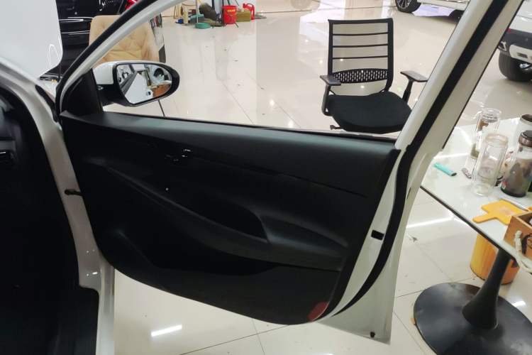 Used Hyundai Celesta 2020 1.6L Automatic GL Enjoyable Edition