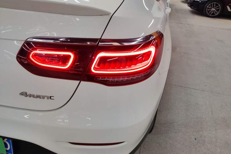 Used Mercedes-Benz GLC Coupe 2020 GLC 260 4MATIC Coupe SUV
