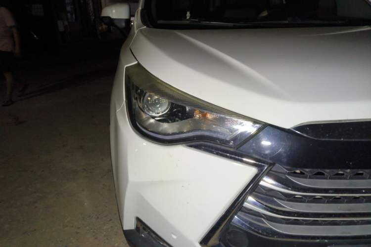 Used JAC Group Refine S3 2018 Smart Drive Version 1.6L CVT Luxury Smart Model