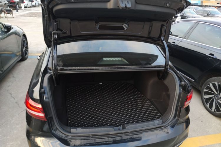 Used Volkswagen Lavida 2023 280TSI DSG Full-Comfort Edition
