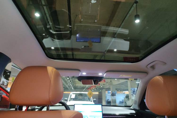 Used AION V 2024 Aion Tyrannosaurus 650 Smart Luxury Edition