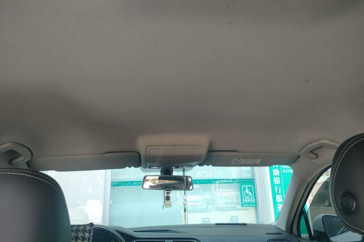 Used Volkswagen Tiguan L 2018 330TSI Automatic Two-Wheel Drive Luxury Edition Headliner