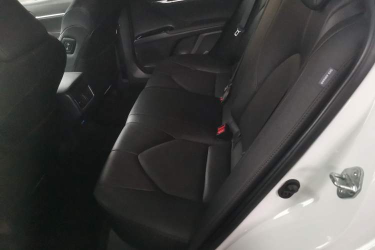 Used Toyota Camry 2023 2.0G Luxury Edition