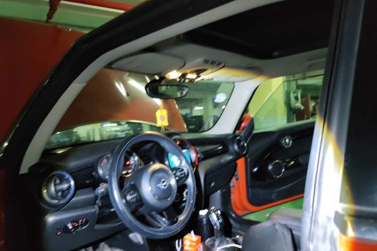 Used MINI 2018 1.5T ONE PLUS Headliner